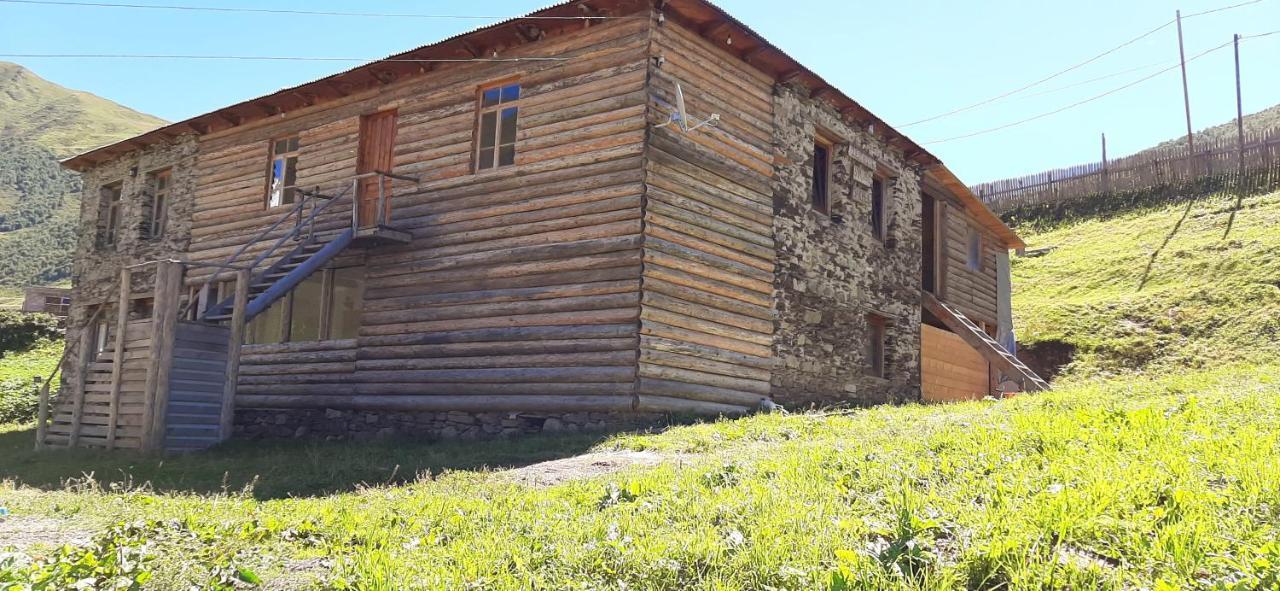 Guesthouse Svanuri Sakhli Usguli Kültér fotó